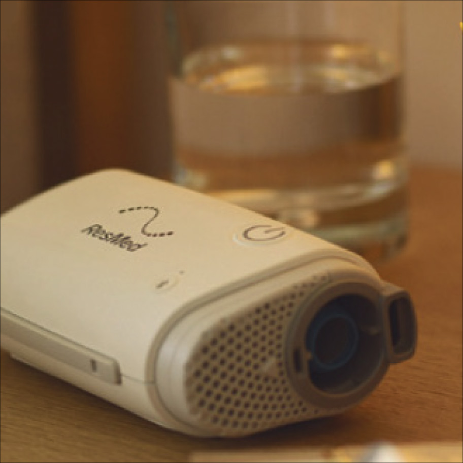 冬ギフト セ AirMini portable CPAP therapy device | ResMed